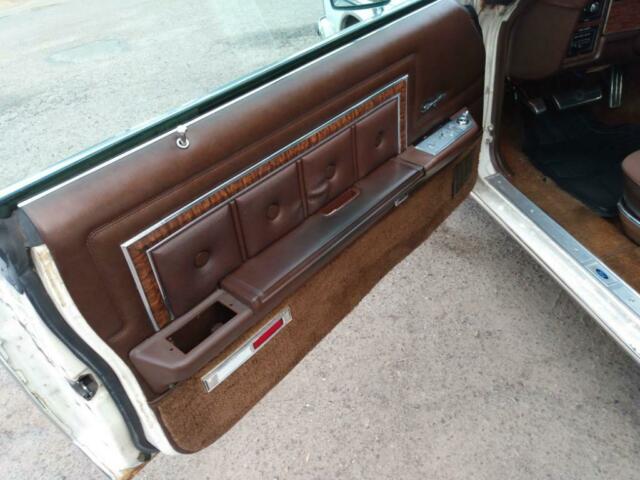 Ford LTD 1973 image number 36