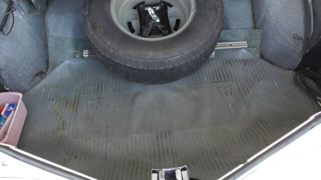 Pontiac Grand Prix 1974 image number 40
