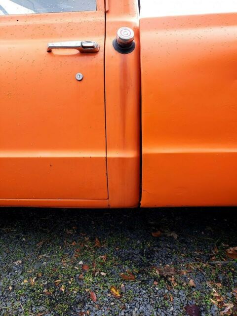 Chevrolet C-10 1968 image number 11