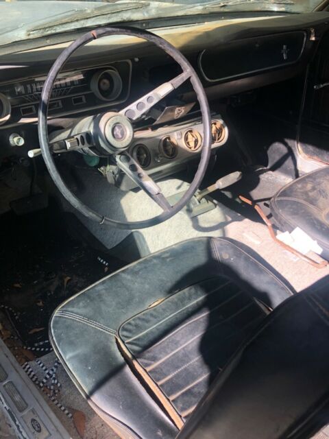 Ford Mustang 1965 image number 28