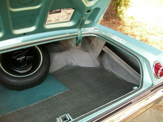 Chevrolet Impala 1965 image number 44