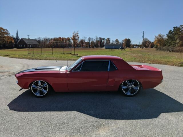 Ford Mustang 1967 image number 9