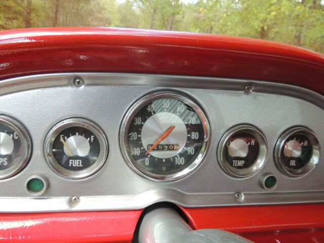 International Harvester 1300D 1965 image number 23