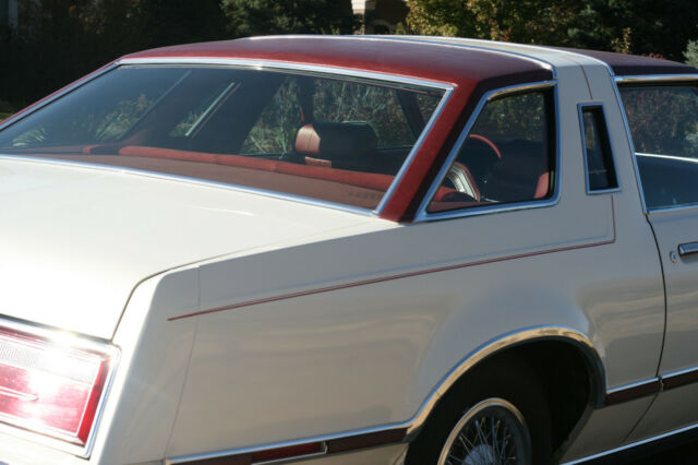 Ford Thunderbird 1978 image number 5