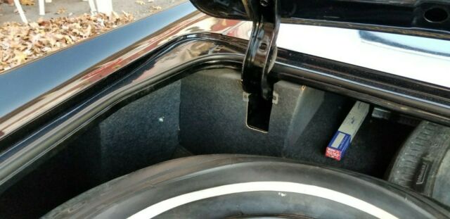 Cadillac DeVille 1968 image number 23