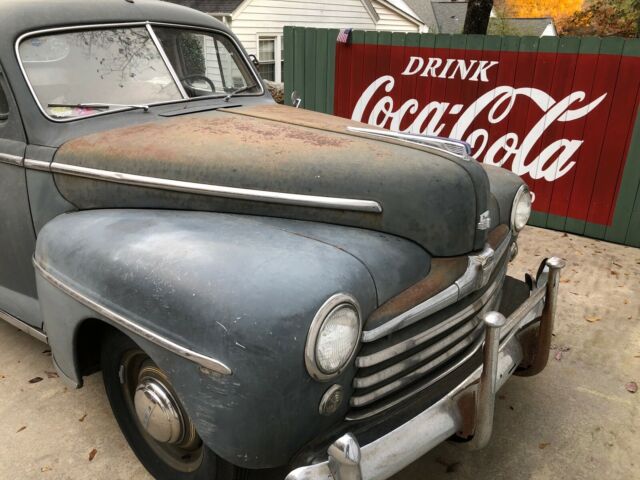 Ford Deluxe 1947 image number 3