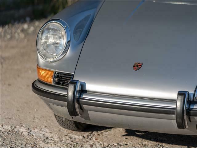 Porsche 911 1970 image number 10