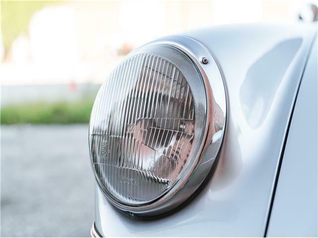 Porsche 911 1970 image number 35
