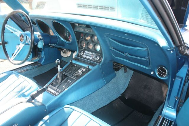 Chevrolet Corvette 1970 image number 16