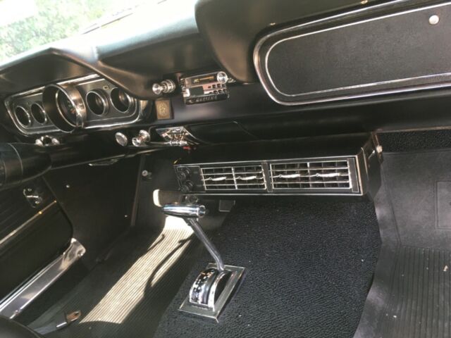 Ford Mustang 1966 image number 13