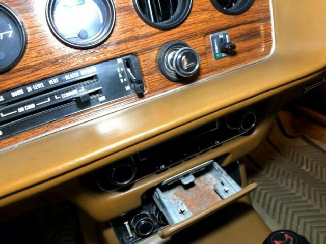 Pontiac Firebird 1977 image number 23