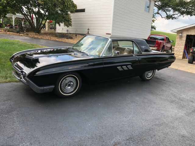 Ford Thunderbird 1963 image number 29