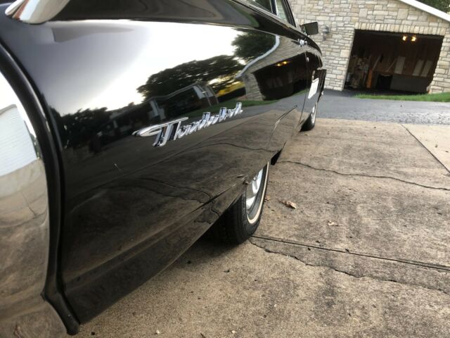 Ford Thunderbird 1963 image number 33