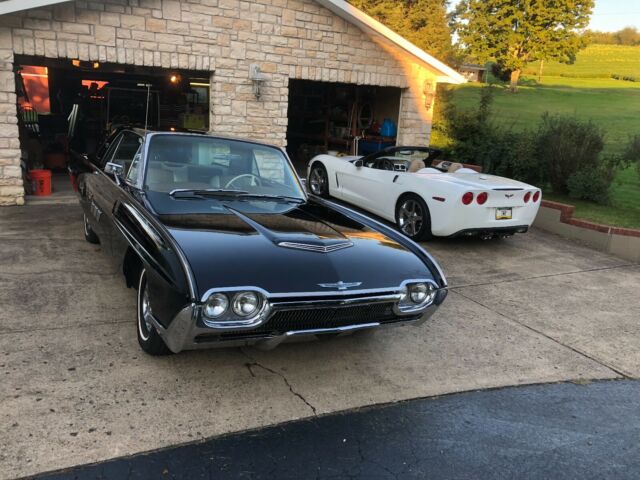 Ford Thunderbird 1963 image number 34
