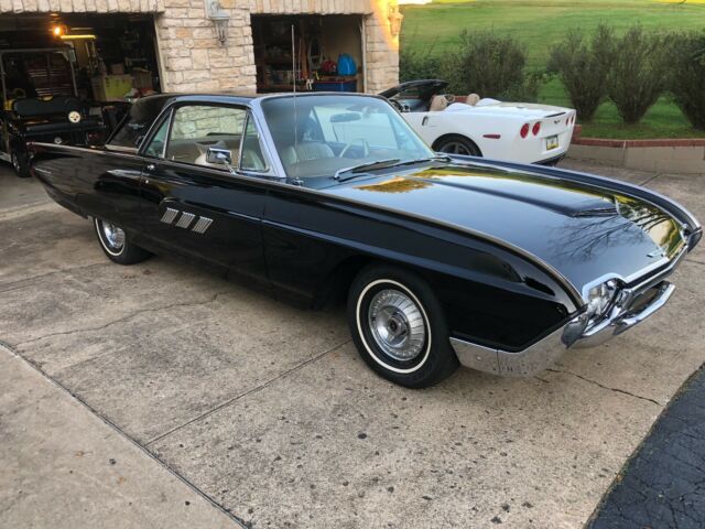 Ford Thunderbird 1963 image number 35