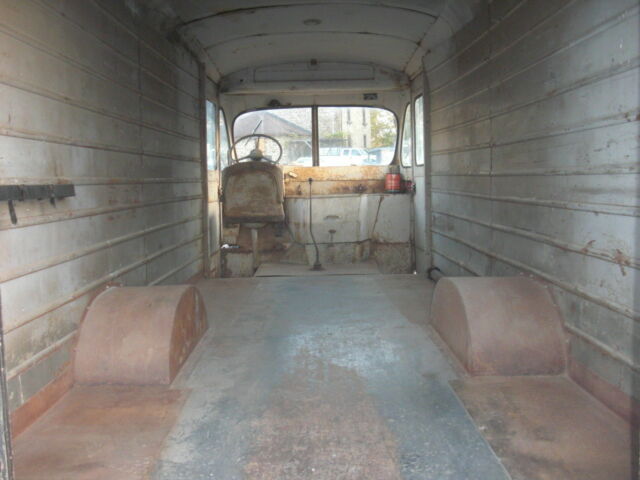 International Harvester Metro 1961 image number 18