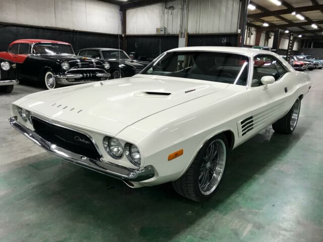 Dodge Challenger 1973 image number 24
