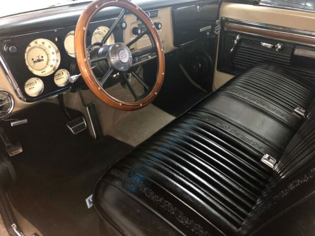 Chevrolet Suburban 1970 image number 6