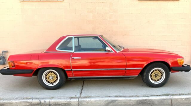 Mercedes-Benz 400-Series 1973 image number 1