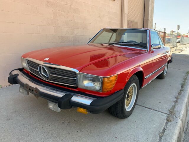 Mercedes-Benz 400-Series 1973 image number 26