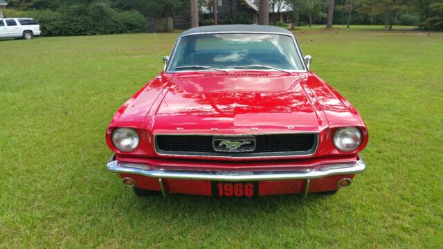 Ford Mustang 1966 image number 10