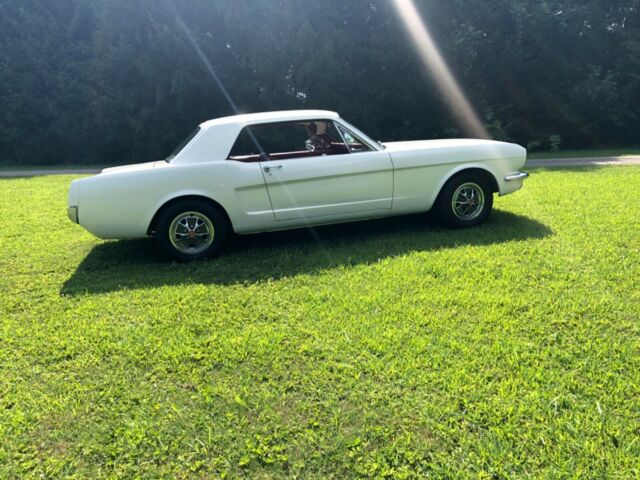 Ford Mustang 1965 image number 42
