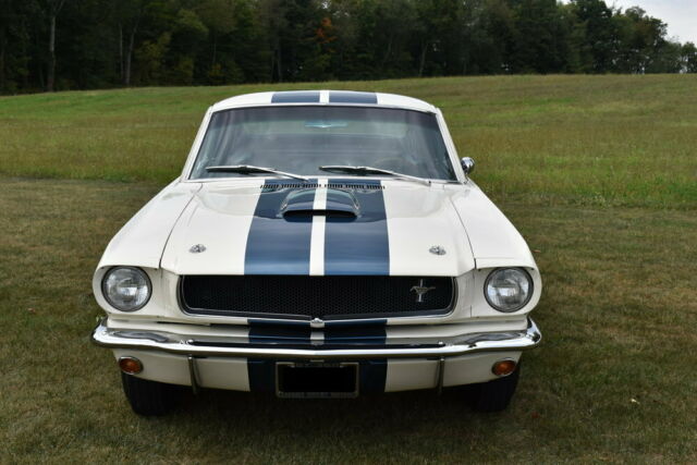 Ford Mustang 1965 image number 26