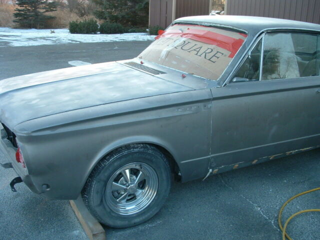 Plymouth Barracuda 1965 image number 15