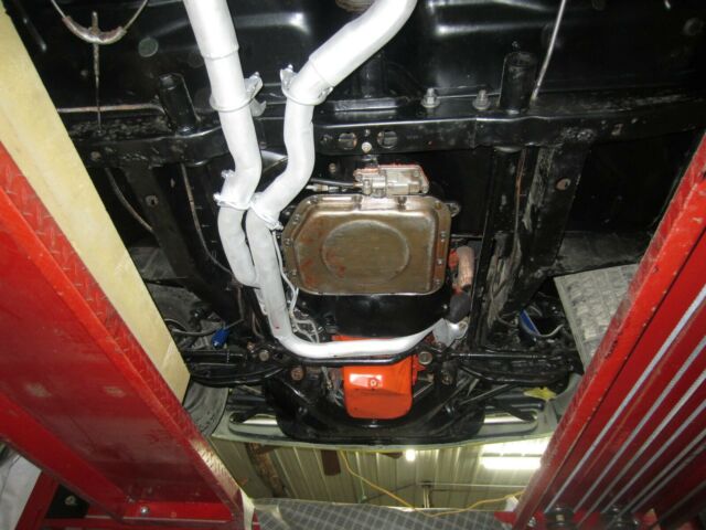 Plymouth Barracuda 1965 image number 8