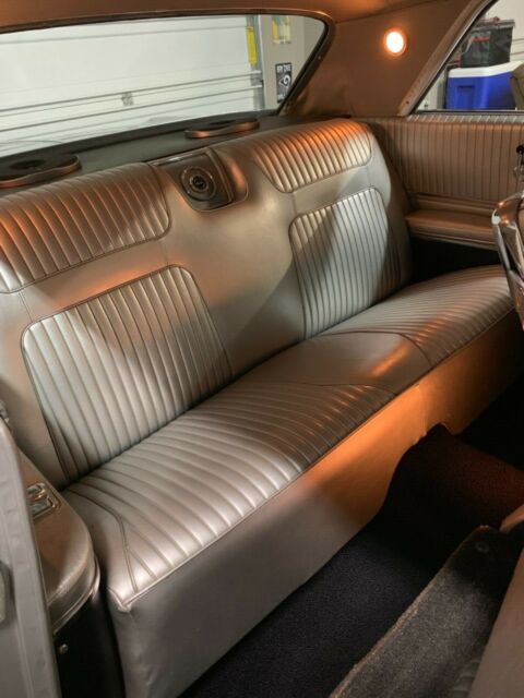 Chevrolet Impala 1964 image number 17