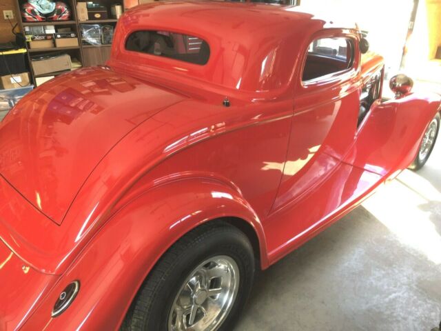 Ford Deluxe 1934 image number 21