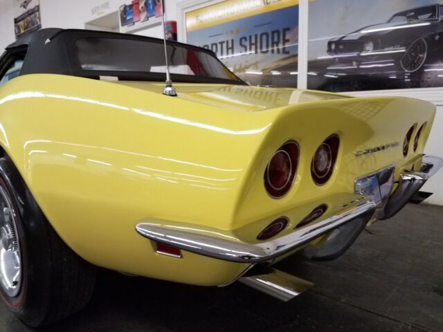 Chevrolet Corvette 1969 image number 12