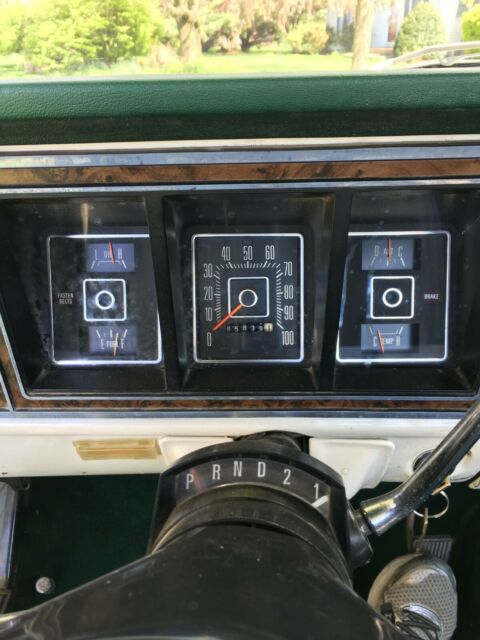 Ford F-250 1977 image number 11