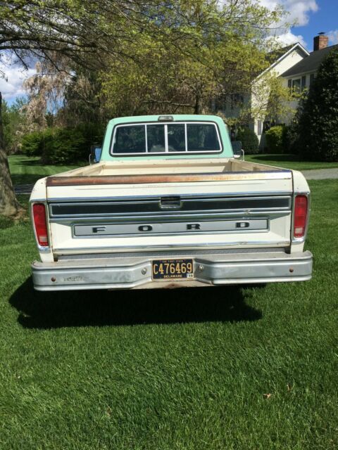 Ford F-250 1977 image number 22