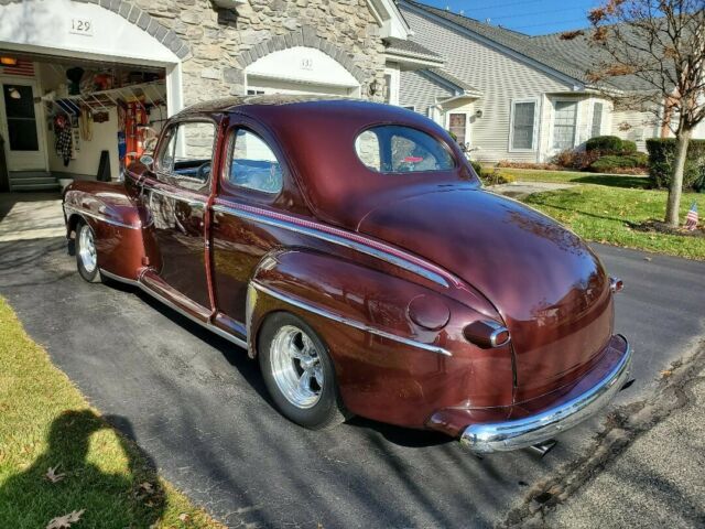 Ford Deluxe 1948 image number 19