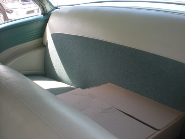 Oldsmobile Eighty-Eight 1955 image number 21