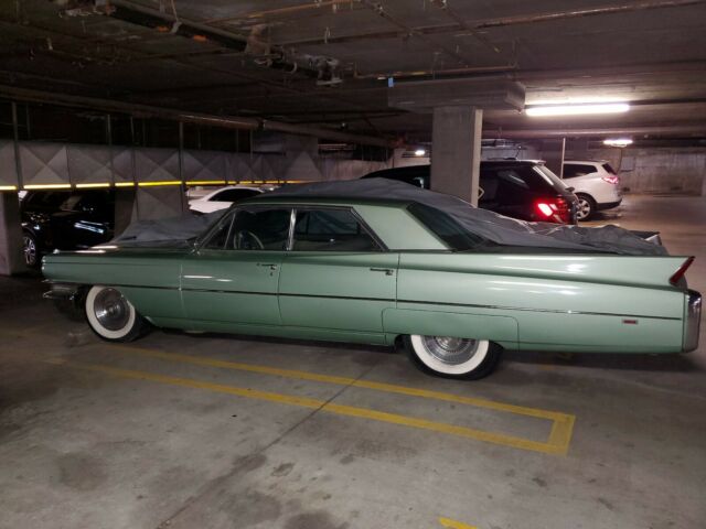 Cadillac DeVille 1963 image number 29