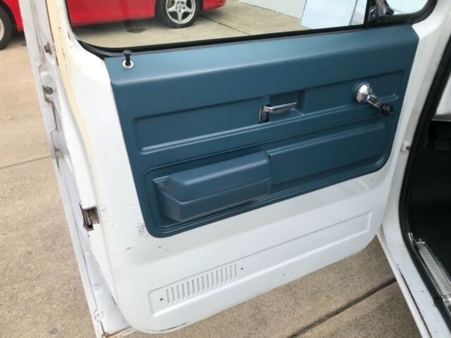 Chevrolet C-10 1976 image number 9