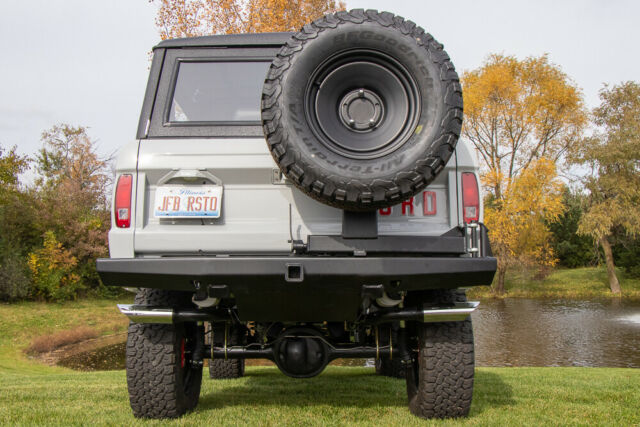 Ford Bronco 1966 image number 12