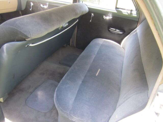 Oldsmobile Eighty-Eight 1949 image number 14
