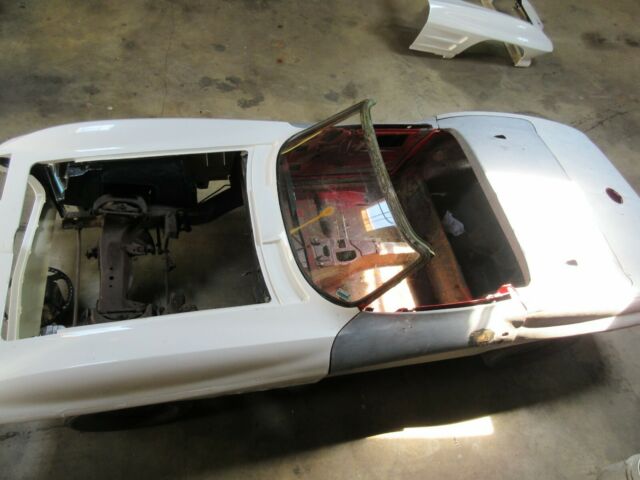 Chevrolet Corvette 1966 image number 19