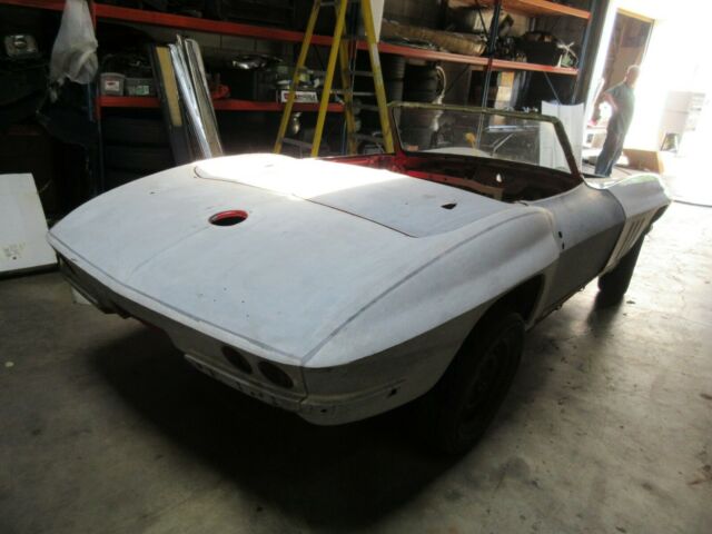 Chevrolet Corvette 1966 image number 24
