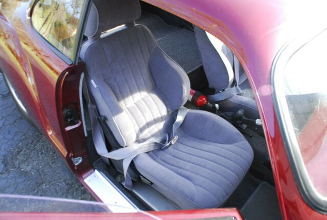 Volkswagen Karmann Ghia 1969 image number 33