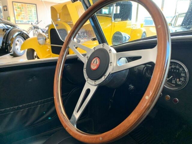 Shelby Cobra 1965 image number 11