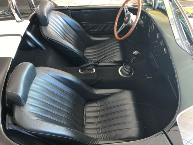 Shelby Cobra 1965 image number 20
