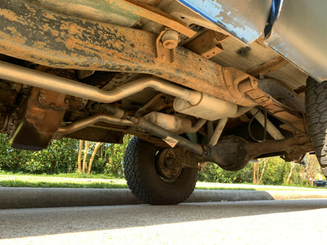Dodge Power Wagon 1974 image number 21