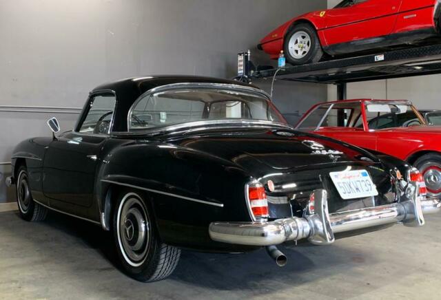 Mercedes-Benz SL-Class 1960 image number 11