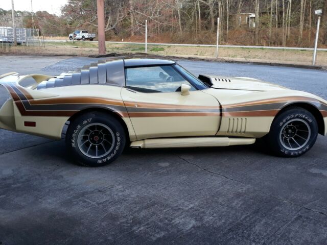 Chevrolet Corvette 1972 image number 0