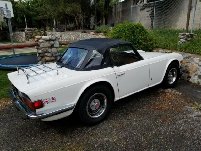 Triumph TR-6 1976 image number 1