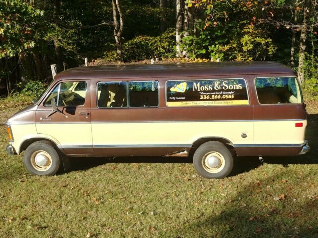 Dodge B200 Van 1979 image number 26